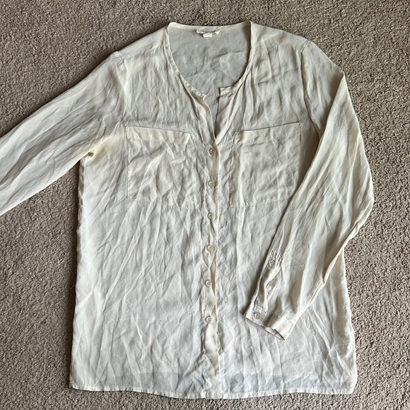silence + noise Tops - Silence + Noise Silk Cream Button Down Blouse w/ Pockets